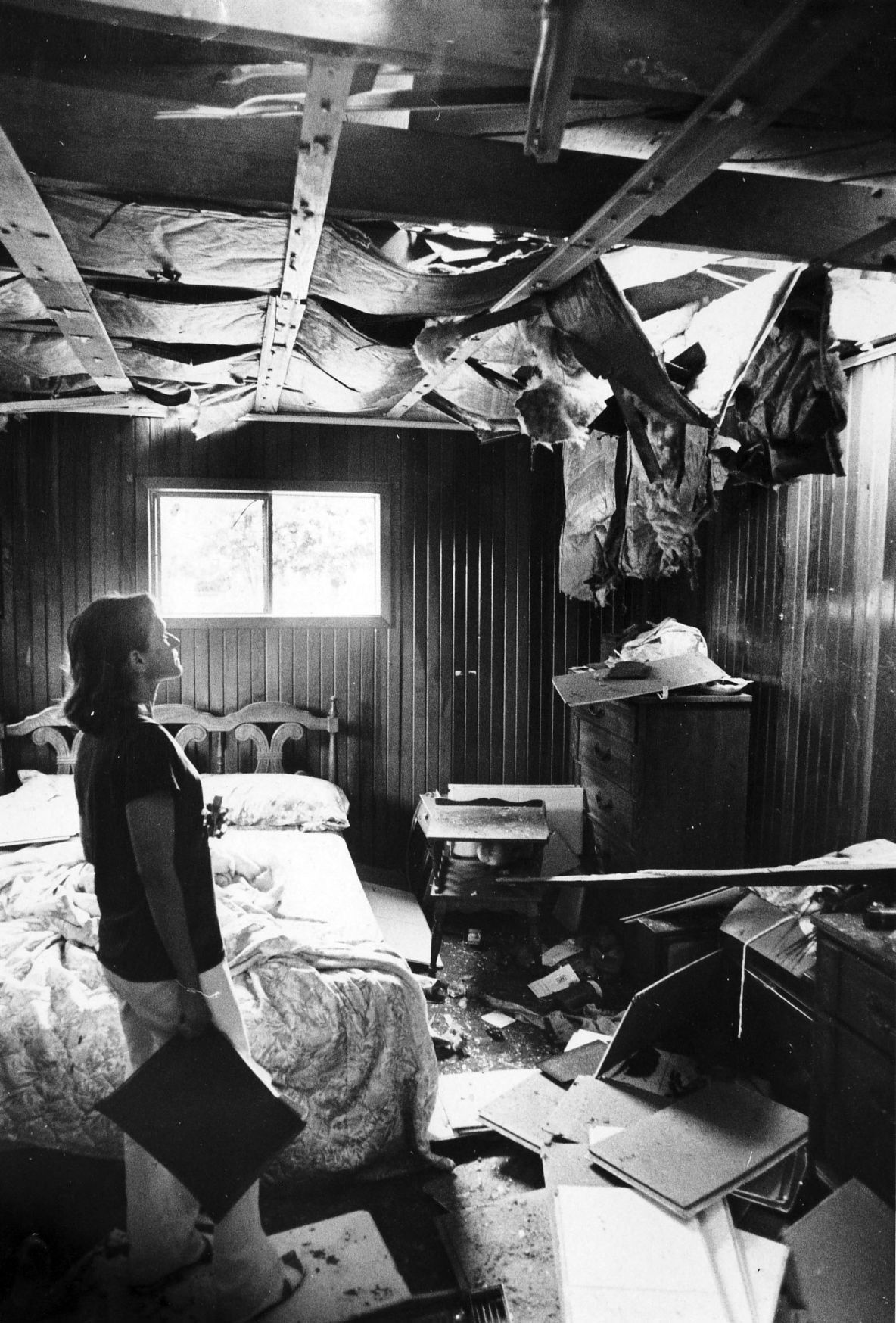 RR explosion damage-14 1974.jpg